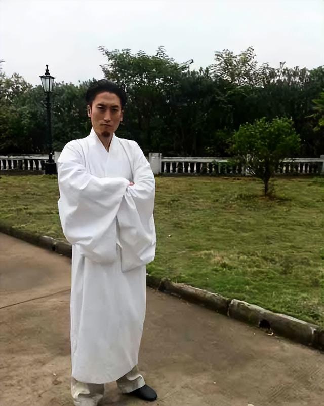 玉田吴云飞个人资料（有一个演员叫吴云飞）(6)