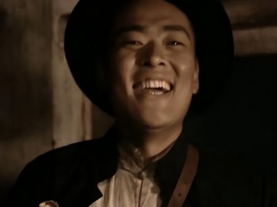 ​孝顺的张桐简介（成名后为父母买房，和女友相恋6年结婚，40岁没孩子）