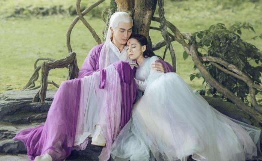 三生三世枕上书凤九什么时候怀孕的 白滚滚为什么姓白