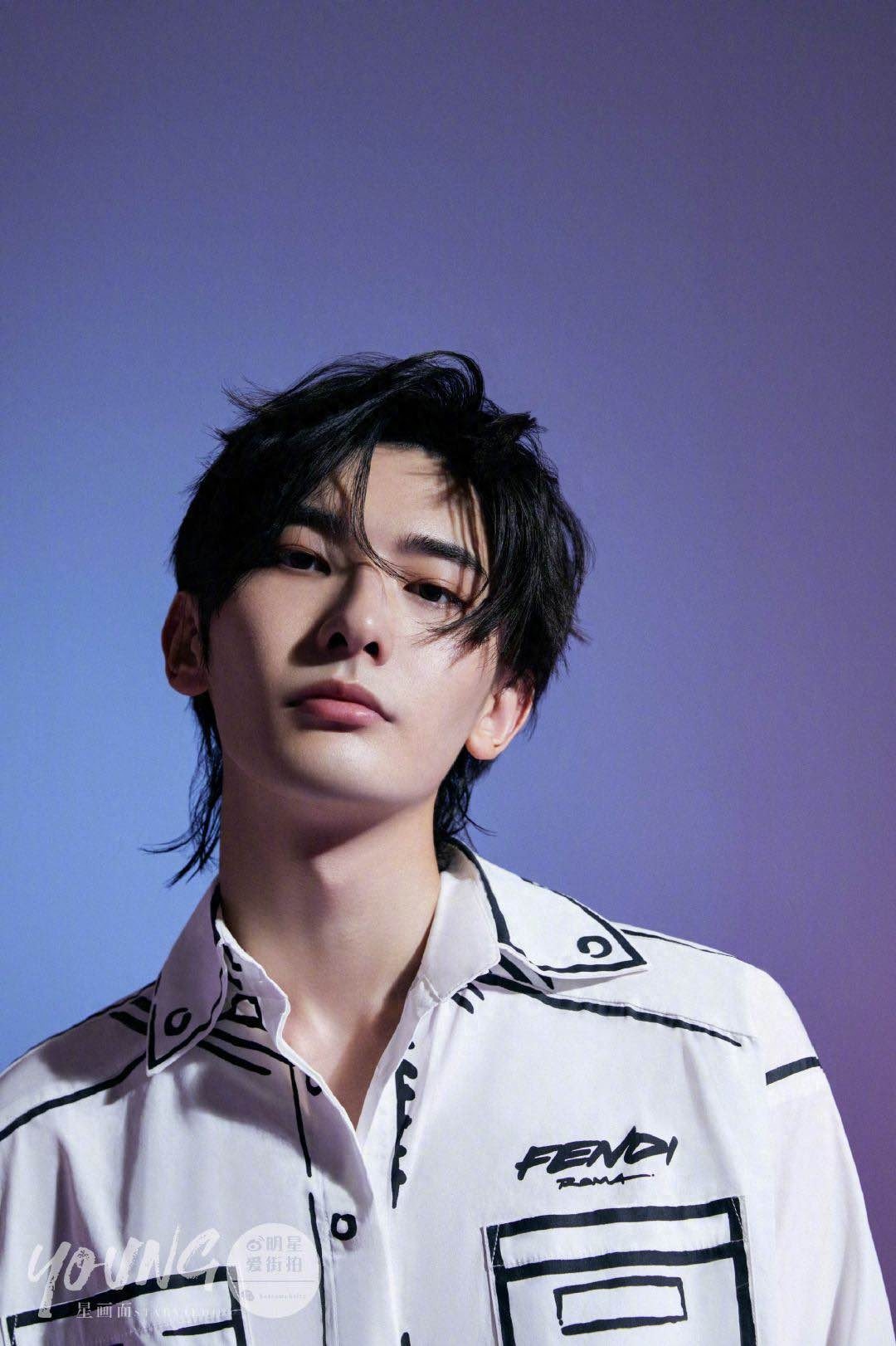 王瑞昌最新大片，清新俊逸的古装美少年，也有潮酷个性的一面