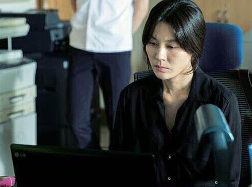 韩国女教师学生电影 三个主角演的很到位