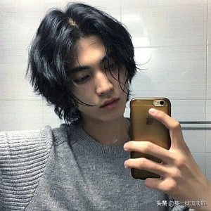 ​聊天时，不小心把天聊死怎么办？高情商这样做，再也“不尬聊”