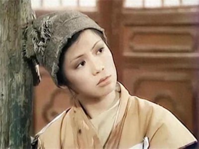 ​黄蓉与小龙女相比谁实力更强？金庸不好明说，偷偷加了个设定