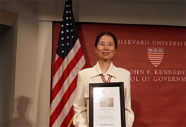 杨佳考入了什么大学（29岁失明遭到丈夫抛弃的杨佳）(9)