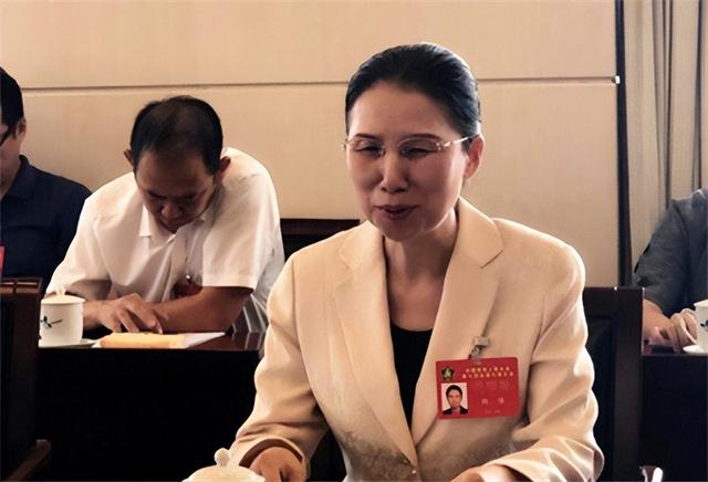 杨佳考入了什么大学（29岁失明遭到丈夫抛弃的杨佳）(8)