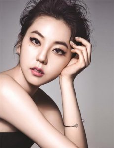 ​wondergirls的安昭熙（Girls前成员昭熙加盟新剧Entourage）