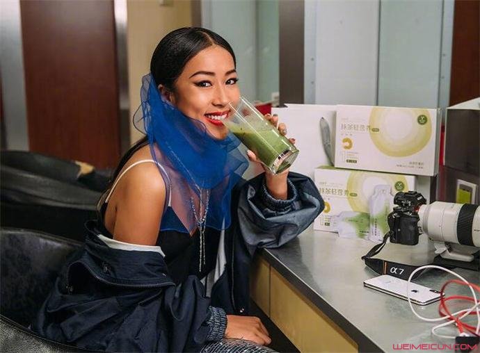 吉克隽逸老公到底是谁  曝富二代男友刘石坚