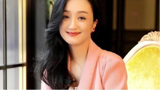 吉雪萍女儿（十六岁的花季演员境况不一）