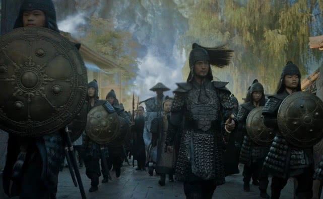 众多明星云集,却把电影拍得不中不洋,不伦不类,票房亏惨了