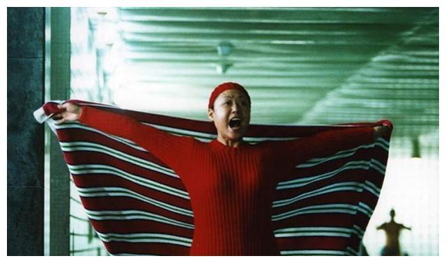 《姨妈的后现代生活》人在江湖身不由己