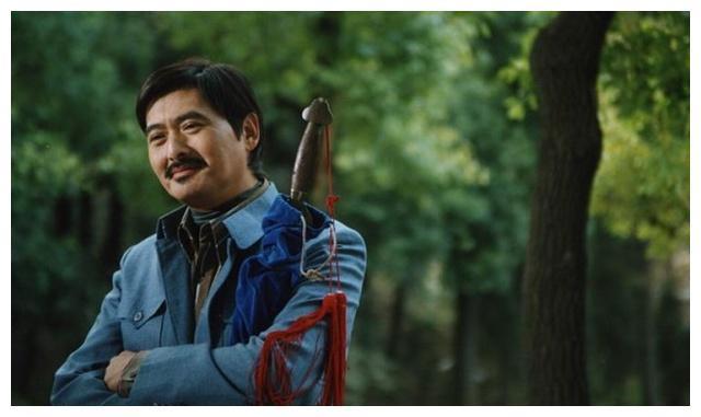 《姨妈的后现代生活》人在江湖身不由己