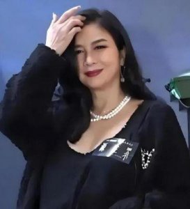 ​吴家丽：从平凡工人家庭到香港影坛璀璨明星的人生传奇