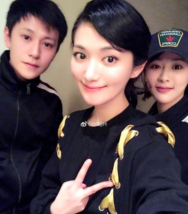 杨紫男朋友是谁（杨紫与男友秦俊杰一起跨年）