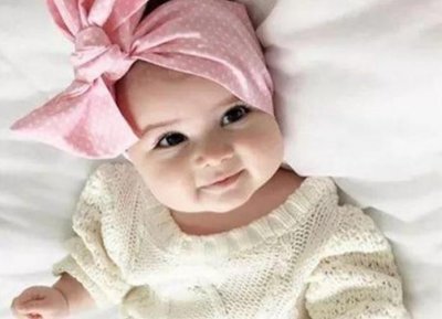 ​郑爽小时候照片，现瘦成麻杆的她，小时候不仅胖乎乎还大小眼