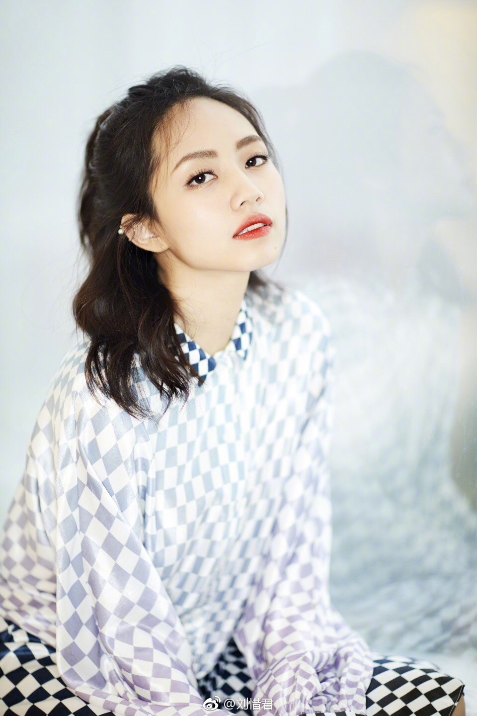 刘惜君和郁可唯现状如何,俩人有什么恩怨矛盾？本文共（1197字）