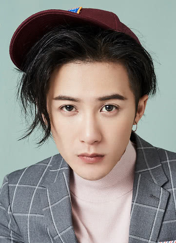 檀健次个人资料写真作品