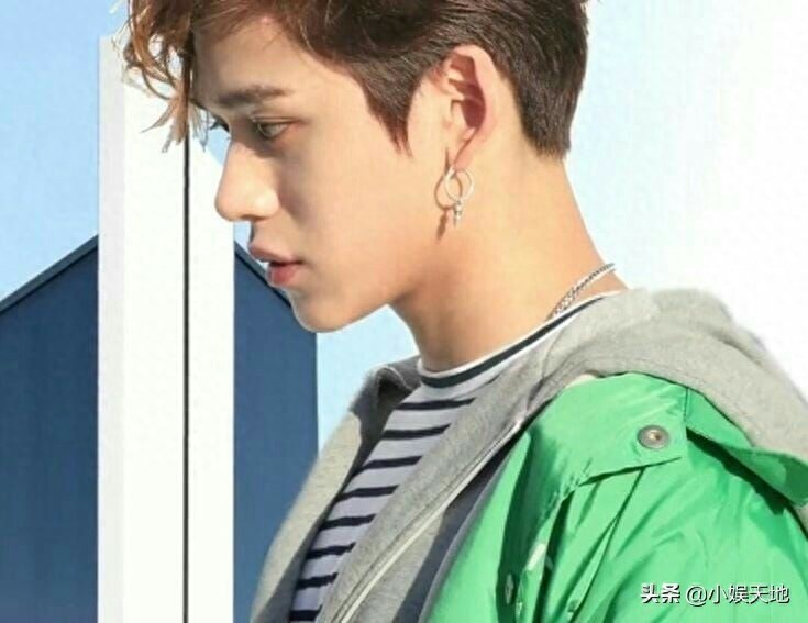 NCT成员黄旭熙侧颜,五官立体侧颜满分,卢卡斯的颜值太优越啦
