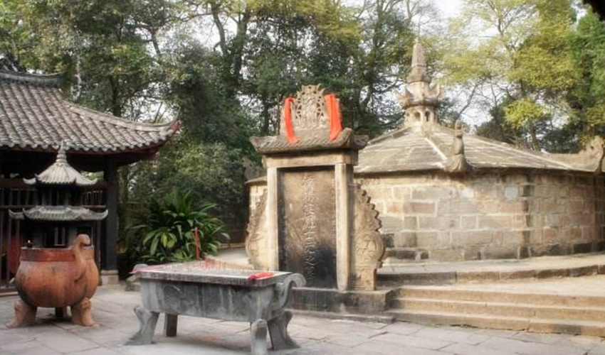 为什么世人皆知诸葛亮，但是，却没有几人记得庞统呢？