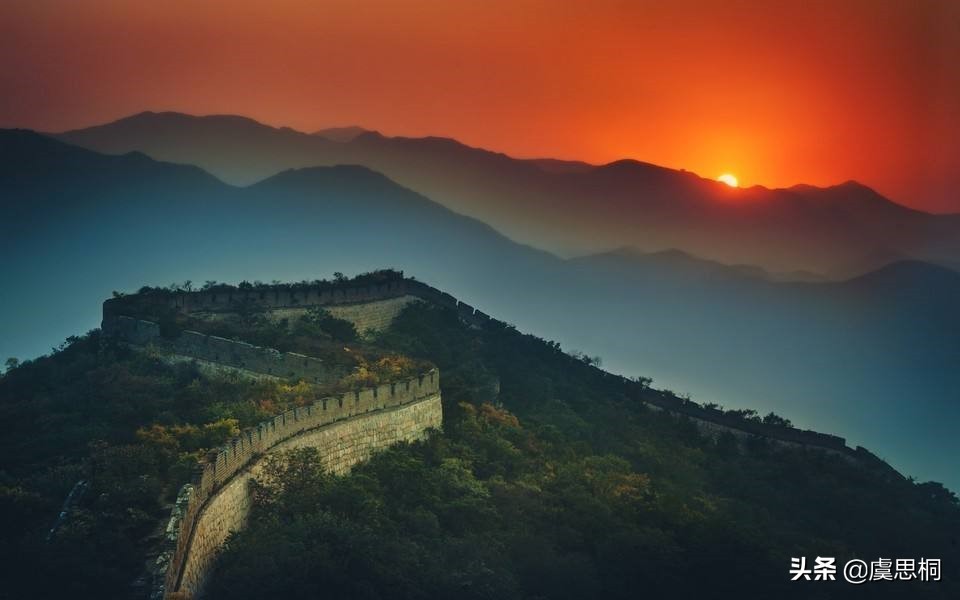 万里长城——中华民族的象征和骄傲，世界七大奇迹之一