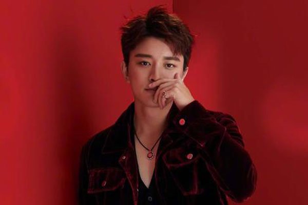 贾乃亮新恋情是谁 不允许前妻结婚自己在做什么