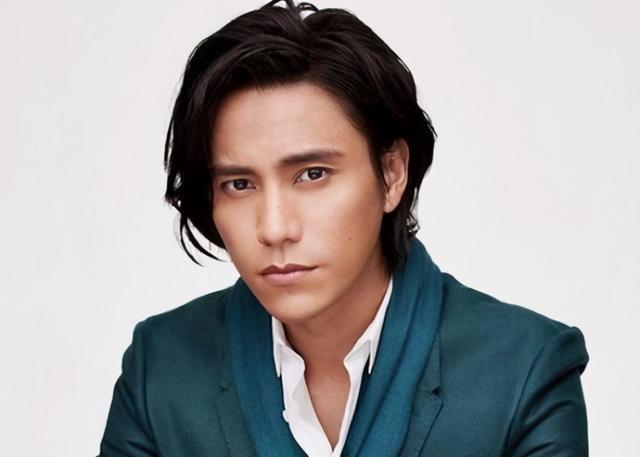 陈坤为谢霆锋砸耳机（陈坤用耳机怒砸谢霆锋）(19)