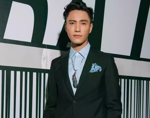 陈坤为谢霆锋砸耳机（陈坤用耳机怒砸谢霆锋）(18)