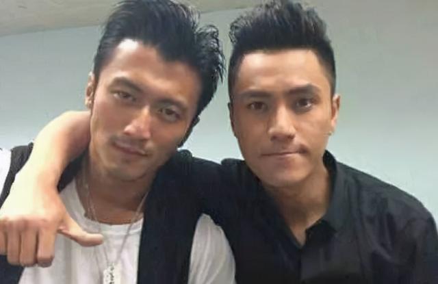 陈坤为谢霆锋砸耳机（陈坤用耳机怒砸谢霆锋）(22)