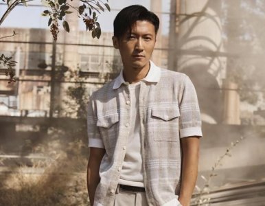 ​陈坤为谢霆锋砸耳机（陈坤用耳机怒砸谢霆锋）