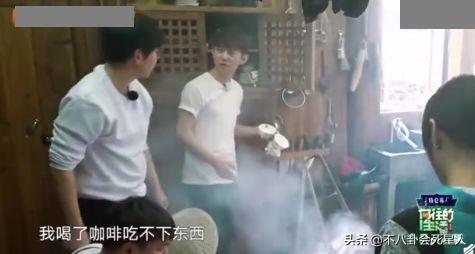 彭昱畅在《向往》被黄老师，被何老师嫌弃，其实原因很暖心