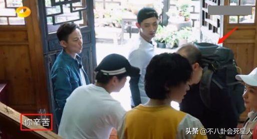 彭昱畅在《向往》被黄老师，被何老师嫌弃，其实原因很暖心