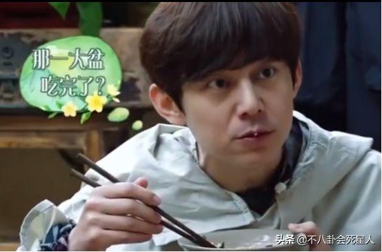 彭昱畅在《向往》被黄老师，被何老师嫌弃，其实原因很暖心