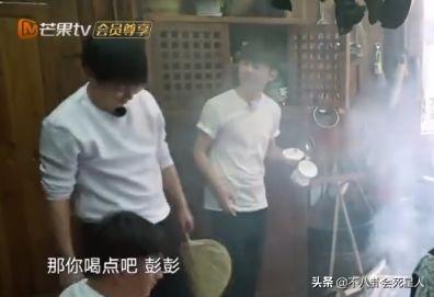 彭昱畅在《向往》被黄老师，被何老师嫌弃，其实原因很暖心