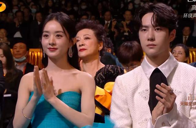 赵丽颖夸王一博唱歌好听（金鹰晚会台下众星状态一览）(9)