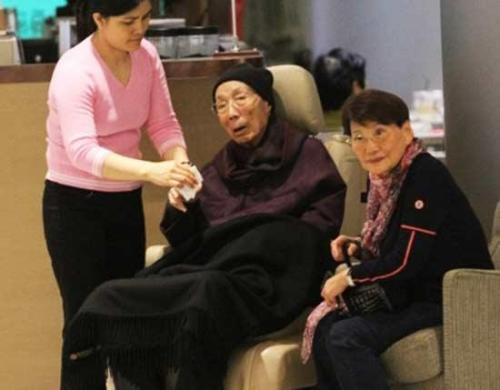 方逸华离世秦沛哽咽，邵逸夫方逸华会合葬吗？方逸华年轻时照片