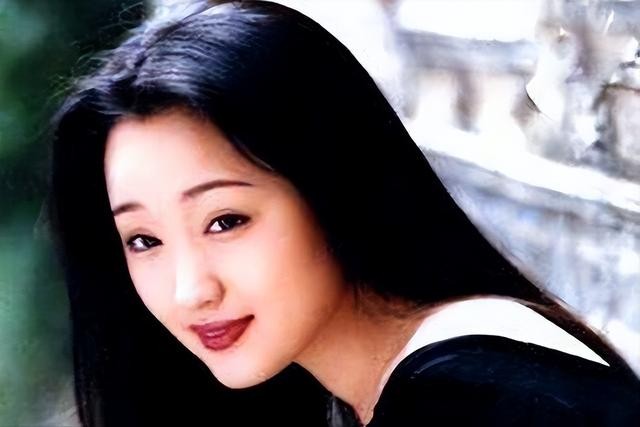 珉豪宋茜什么关系（曾经的闪函一家亲）