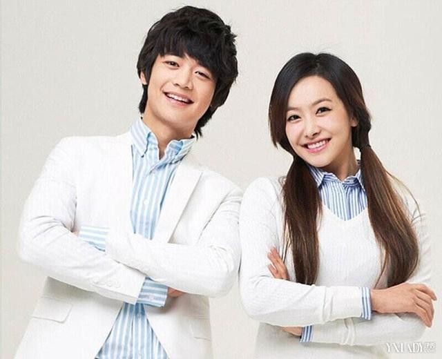 珉豪宋茜什么关系（曾经的闪函一家亲）