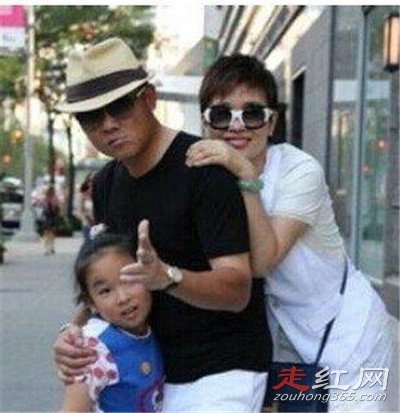 周立波老婆胡洁简历个人资料 在前夫杨胜华案中全身而退