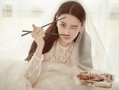 ​张馨予上学时期照片曝光，网友：整没整这下也太明显了吧！