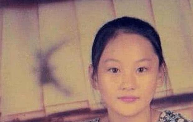 张馨予上学时期照片曝光,网友:整没整这下也太明显了吧!