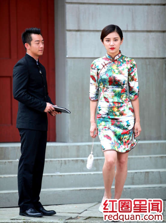 郑恺女友真的是孙骁骁吗 郑恺真实女友是韦雪还是伊一