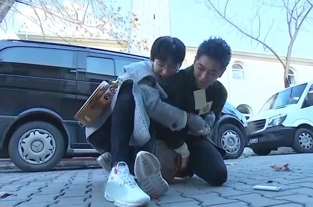 白敬亭早年尴尬采访记者原 无戏可拍白敬亭(32)