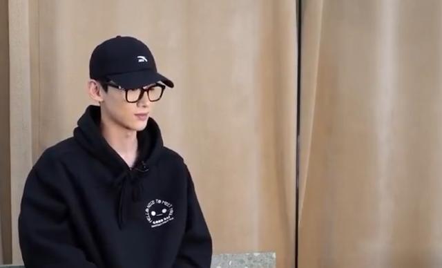 白敬亭早年尴尬采访记者原 无戏可拍白敬亭(11)