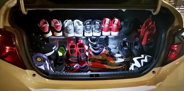 白敬亭早年尴尬采访记者原 无戏可拍白敬亭(30)