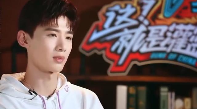 白敬亭早年尴尬采访记者原 无戏可拍白敬亭(33)