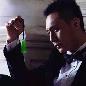 ​喜欢翡翠的明星有哪些(喜欢翡翠的女明星有哪些)