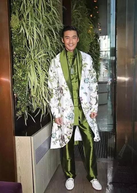 喜欢翡翠的明星有哪些(喜欢翡翠的女明星有哪些) 翡翠 明星 第9张