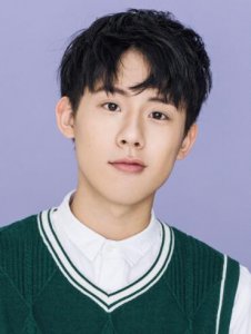 ​方一凡扮演者