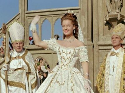 ​茜茜公主的扮演者是谁