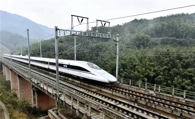 2035年超50万人口城市通高铁(我的家乡通高铁了)(7)