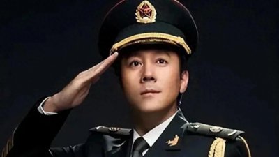 ​蔡国庆的故事可以概述如下：